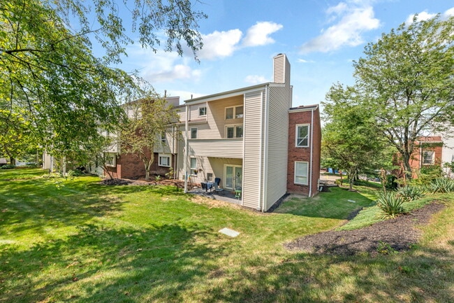 Building Photo - 2212 Kenzie Dr