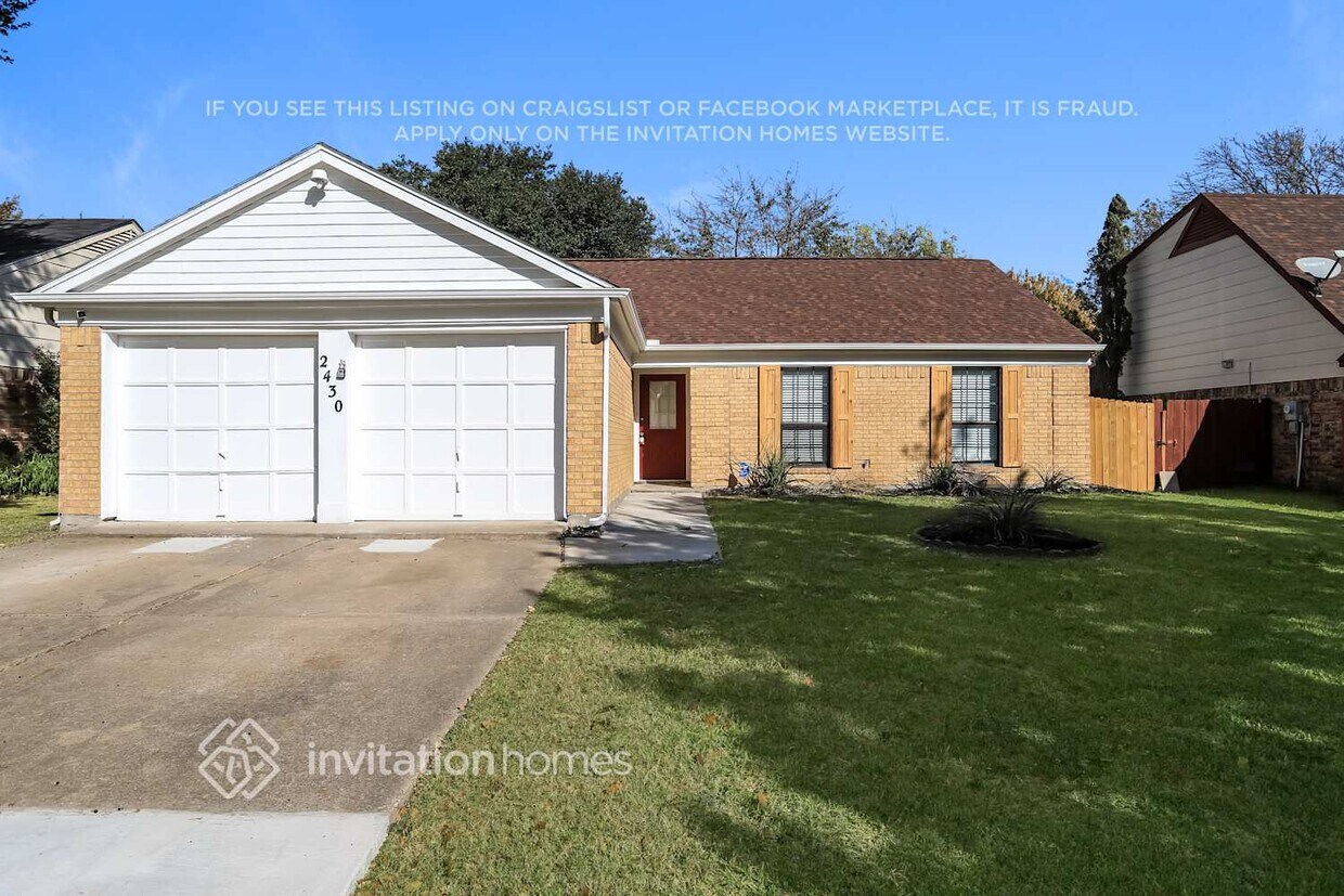Foto principal - 2430 Bentley Dr