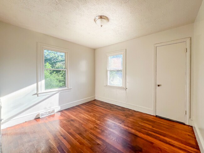 Foto del edificio - 1308 Liberty Ave
