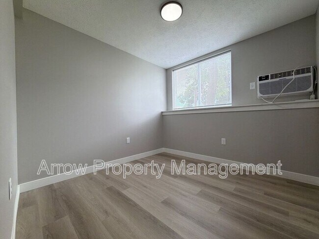 Foto del edificio - 877 N 26th St