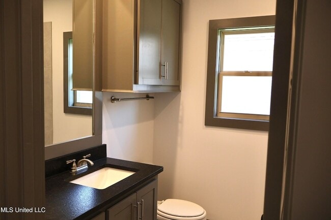 Photo - 317 Willow Wy House