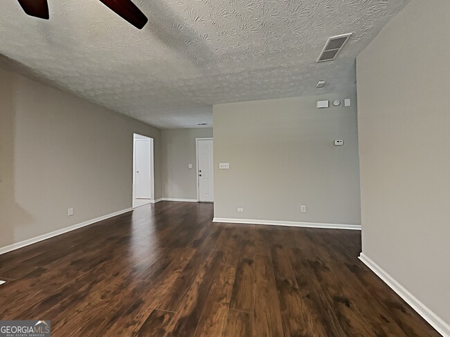 Building Photo - 947 Shiloh Ridge Run NW
