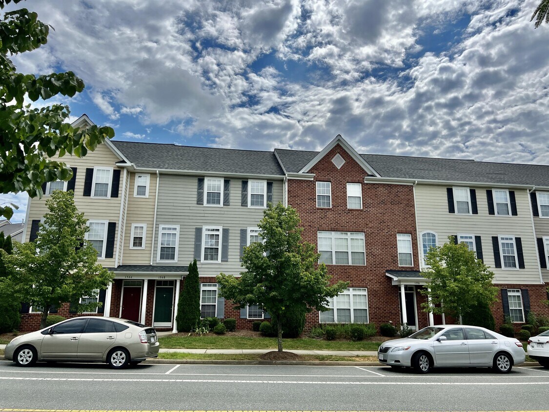 Primary Photo - 1368 Timberwood Blvd