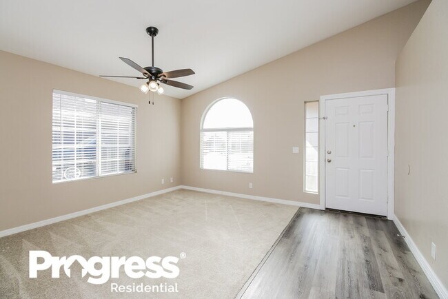 Foto del edificio - 8836 E Dartmouth St