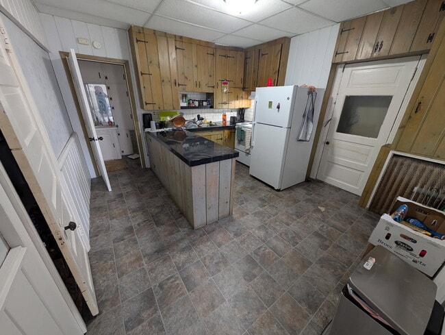 Building Photo - 508 S 4th St