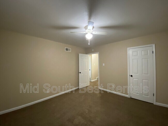 Foto del edificio - 1030 University St