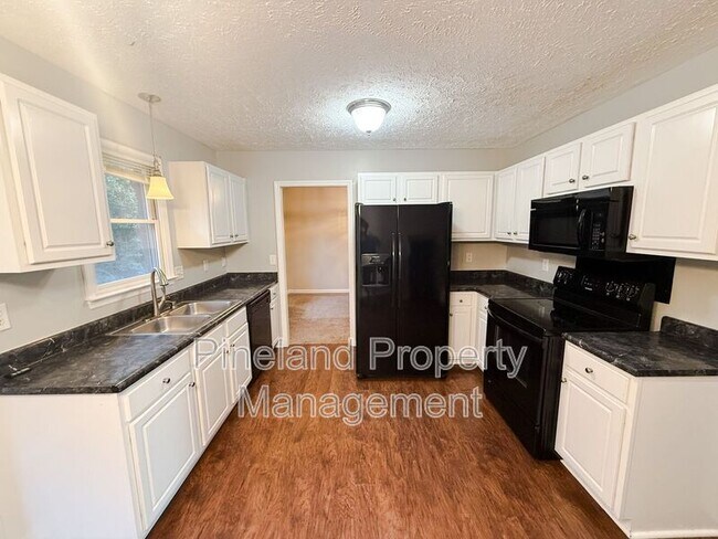 Building Photo - 8825 Tibs Run Dr