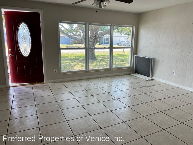 Building Photo - 3 br, 2 bath House - 1050 OLYMPIA RD