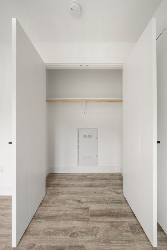 Foto del edificio - 242 Spring St