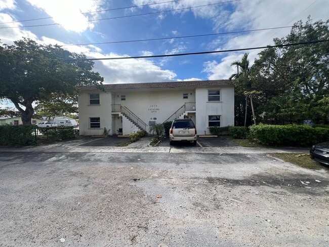 Building Photo - 1275 SW 36th Ave