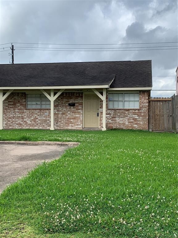 3114 Scotch Moss Ln, La Porte, TX 77571 Townhome Rentals in La Porte