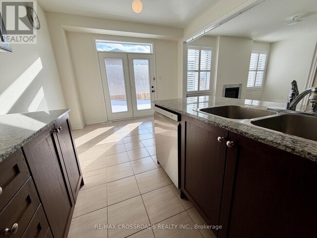 Building Photo - 111 Markview Rd