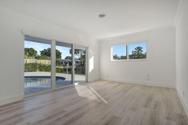 Foto del edificio - 1478 NE 57th Ct