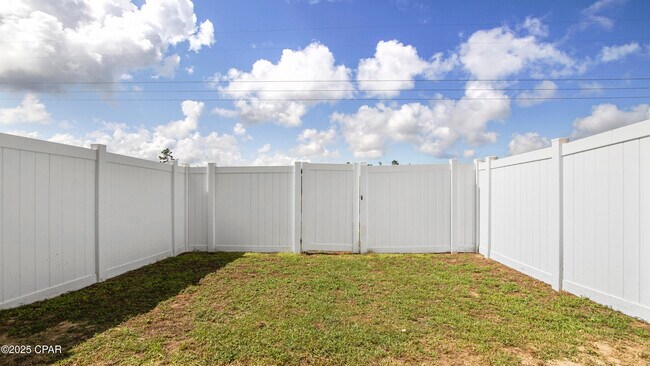 Building Photo - 5780 Callaway Cir