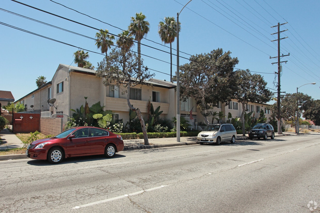 Imperial Apartments Inglewood, CA