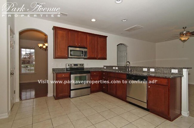 Foto del edificio - 18023 Train Station Dr