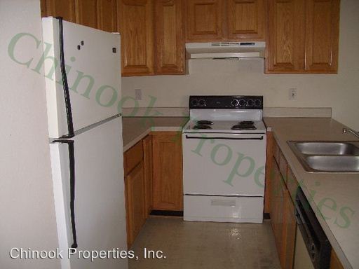 Building Photo - 725 N Cloverleaf Loop