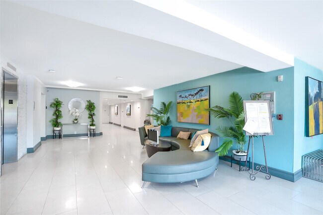 Foto del edificio - 2681 S Course Dr