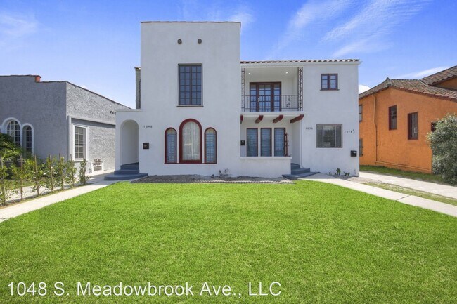 Building Photo - 1048-1050 Meadowbrook Ave
