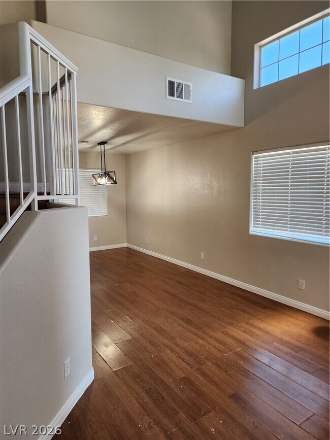 Building Photo - 9352 Villa Tuscany Ave