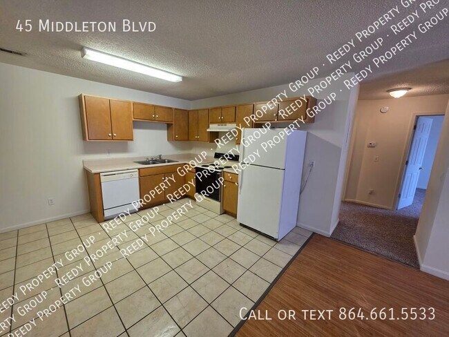 Foto del edificio - 45 Middleton Blvd