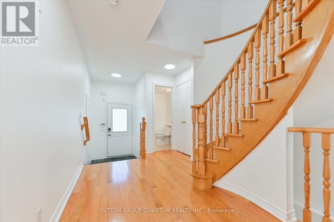 Building Photo - 59 Marshview Ave