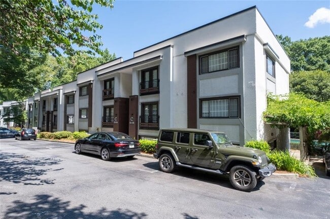 Building Photo - 1445 Monroe Dr NE