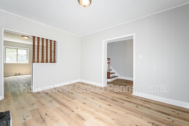 Foto del edificio - 742 McLain St