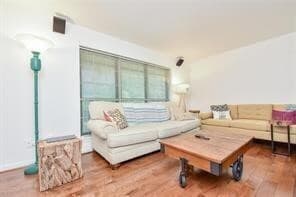 Building Photo - 101 Pin Oak Dr