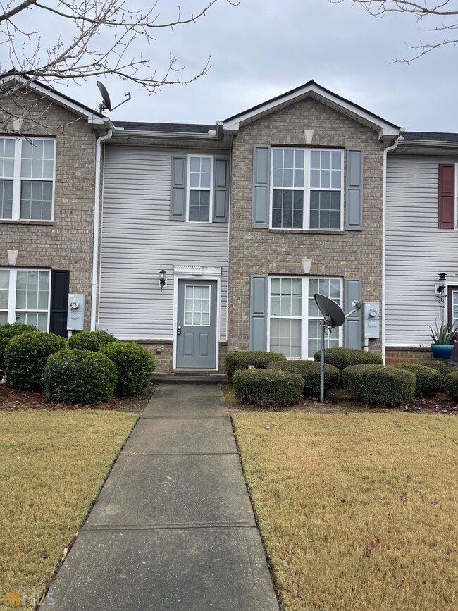 3880 Waldrop Ln, Decatur, GA 30034 | Apartments.com