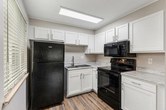 Photo - 1190 S Allison St Apartment