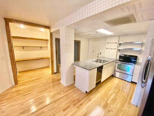 Photo - 131 Main St Apartment