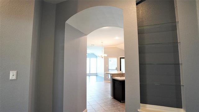 Building Photo - 2080 Danbury Dr