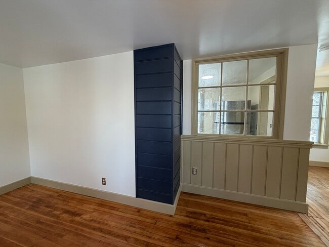 Foto del edificio - Alesia, LLC