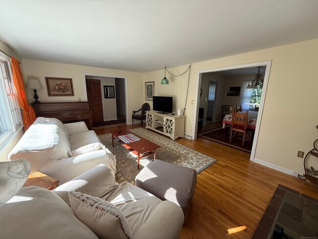 Foto del edificio - 475 Saw Mill Rd