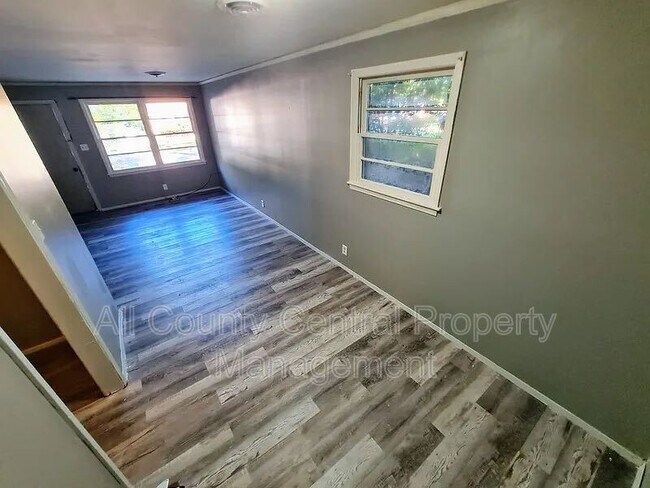 Foto del edificio - 3346 Bedford Ln