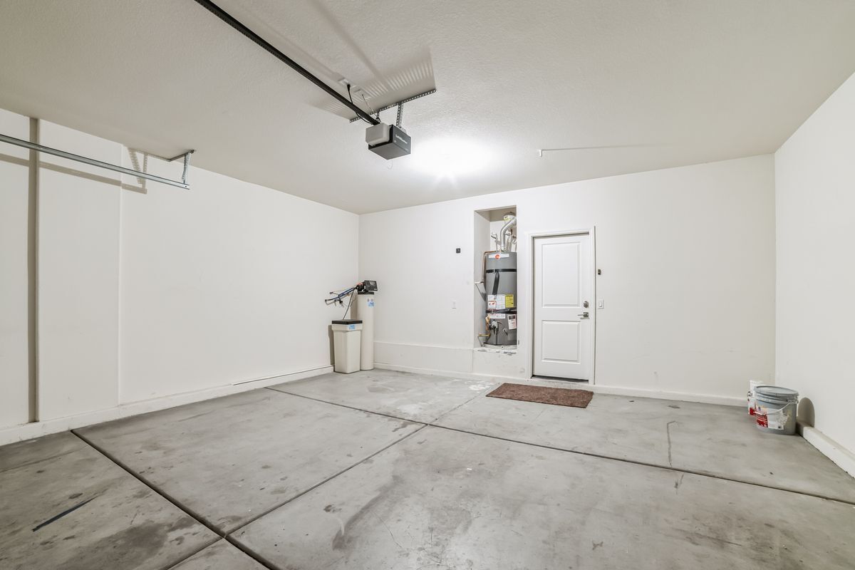 Foto del edificio - 1217 Alford Creek Ct