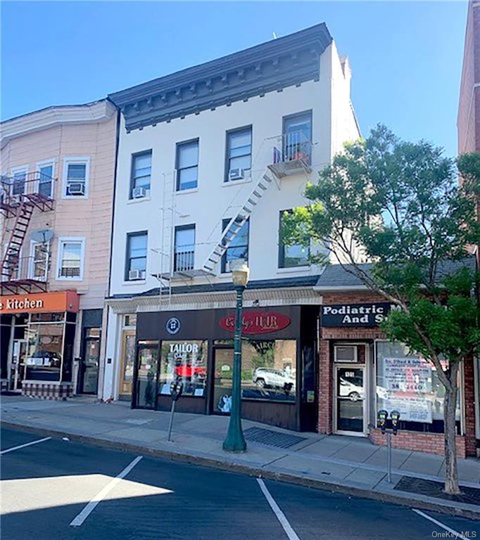 Primary Photo - 137 Mamaroneck Ave