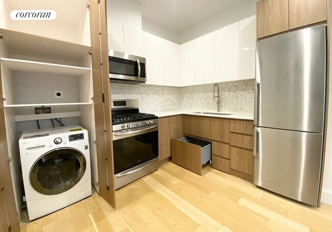 Foto del edificio - 322 Gates Ave