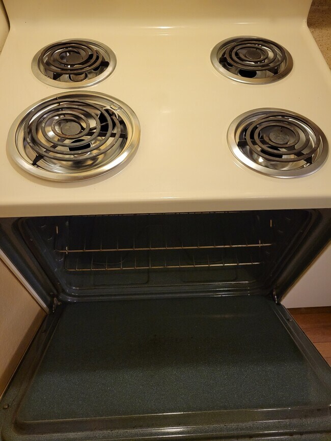 Building Photo - 1503 S Woodland Ave