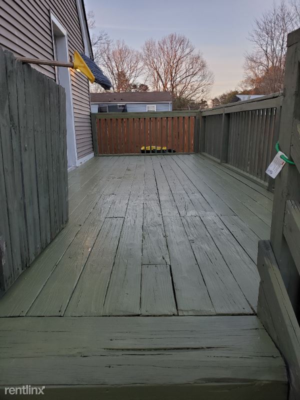 Building Photo - 4 br, 1 bath House - 309 Myrtle Avenue