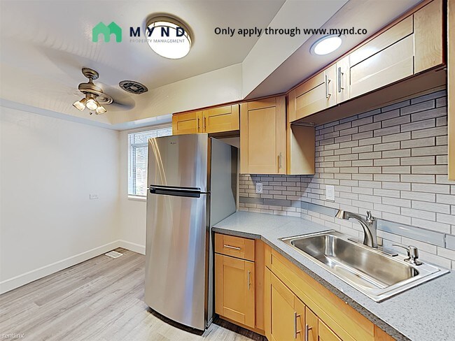Building Photo - 1 br, 1 bath  - 3360 H St Apt 4