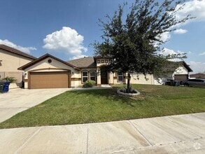 Building Photo - 303 Ladera Dr