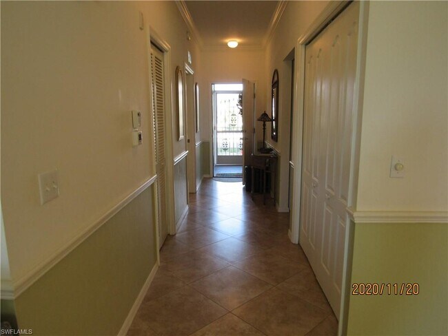 Building Photo - 10461 Washingtonia Palm Way