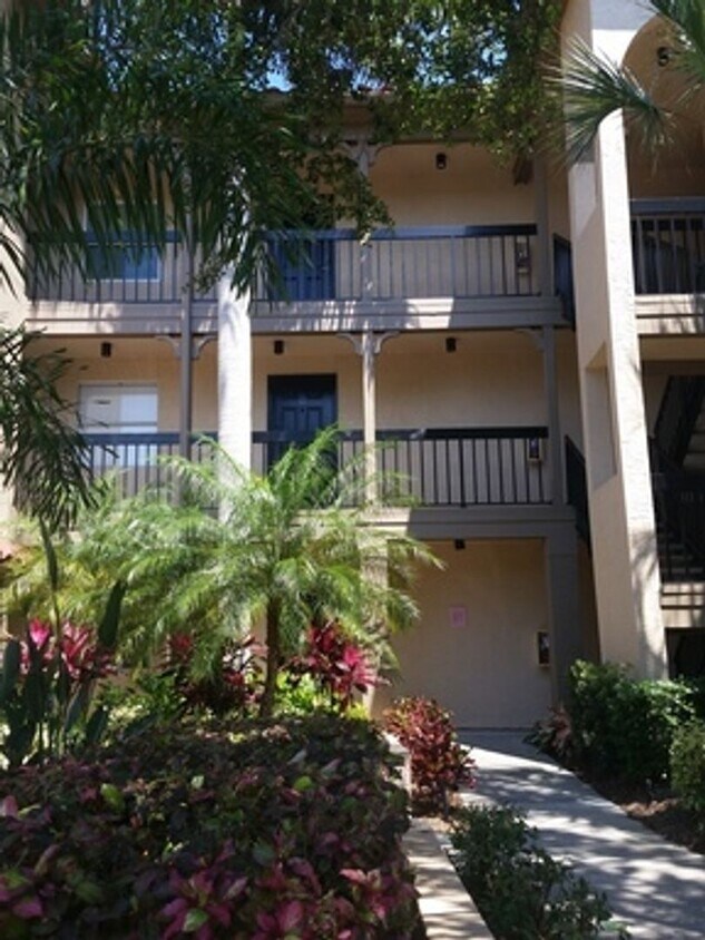 2400 Feather Sound Dr, Clearwater, FL 33762 House Rental in