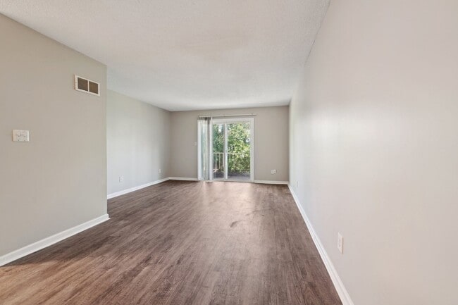 Interior Photo - Park On Valley