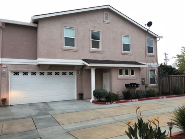 Building Photo - 3979 Clara Lee Ln
