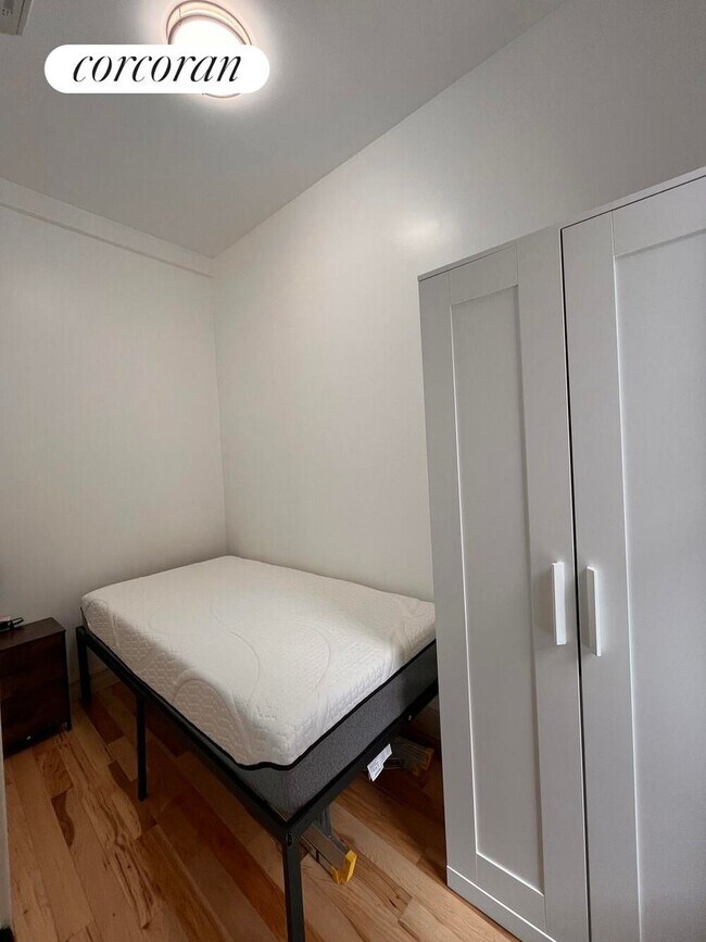Foto del edificio - 47 W 71st St