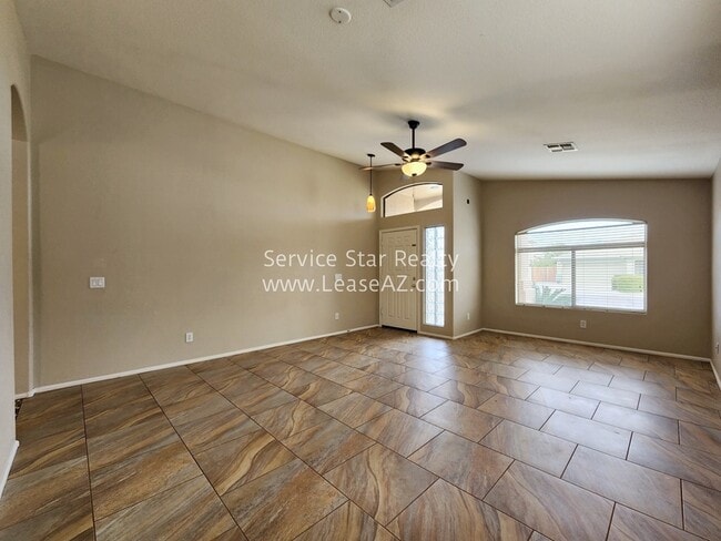 Building Photo - 4475 E Runaway Bay Dr