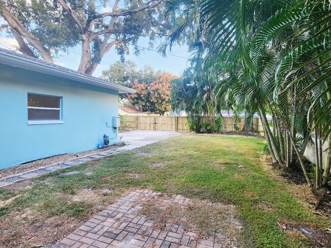 Foto del edificio - 1736 23rd Ave N